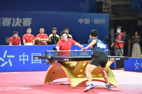 力于罗马的 力于罗马的