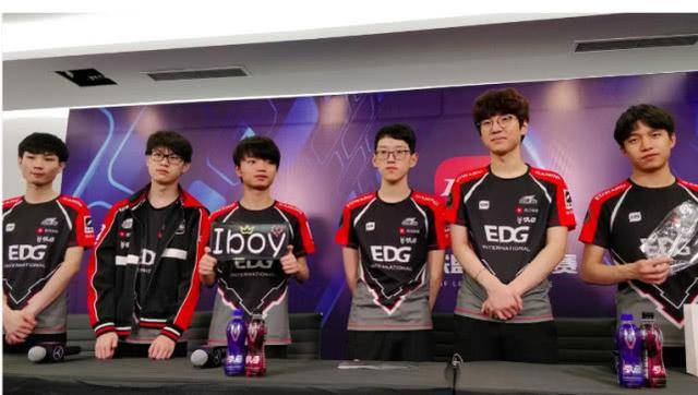 管理层是在 管理层是在